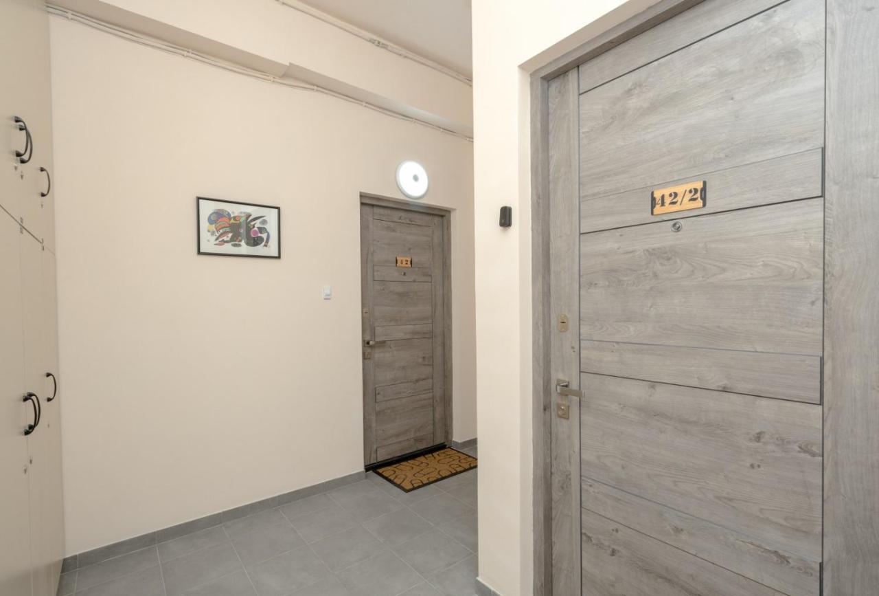 Stay Inn Apartments At Yekmalyan Street Єреван Екстер'єр фото